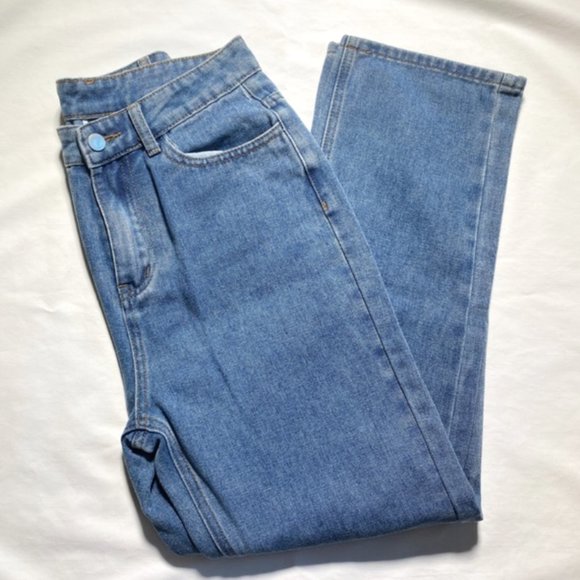 Dazy Medium Wash Blue Jeans Straight Leg High Rise Size Medium - Picture 2 of 8